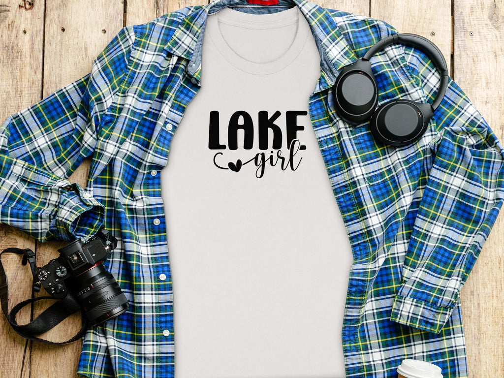 Lake Heart Girl Graphic Summer Vacation Outfit T-Shirt