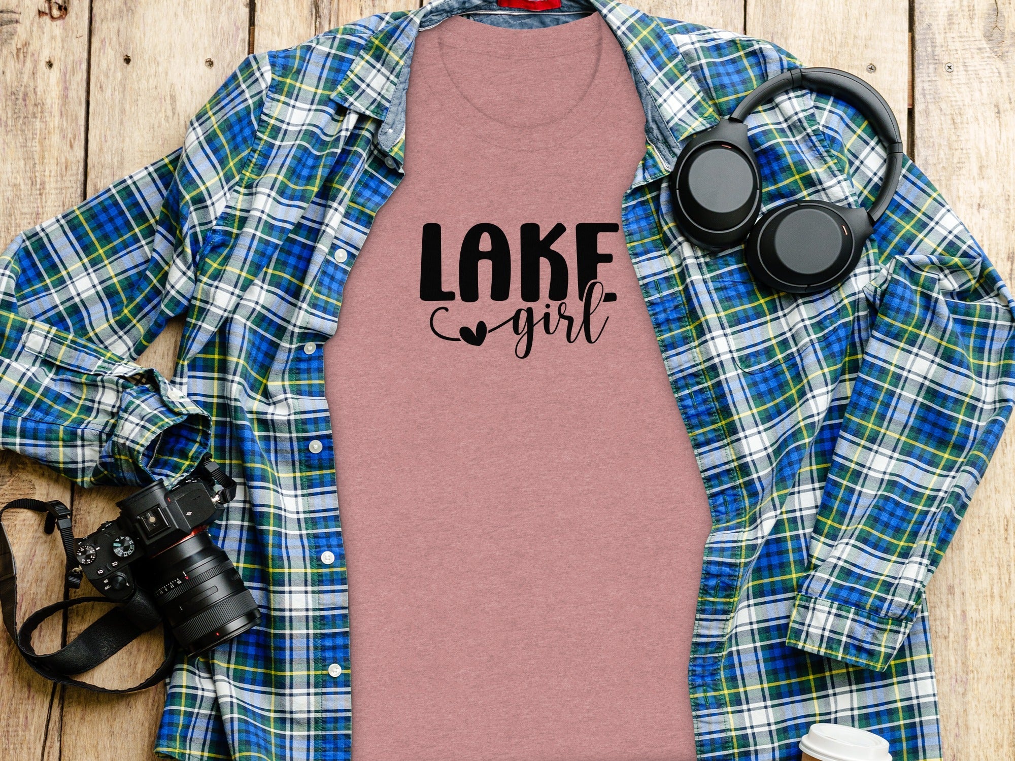 Lake Heart Girl Graphic Summer Vacation Outfit T-Shirt