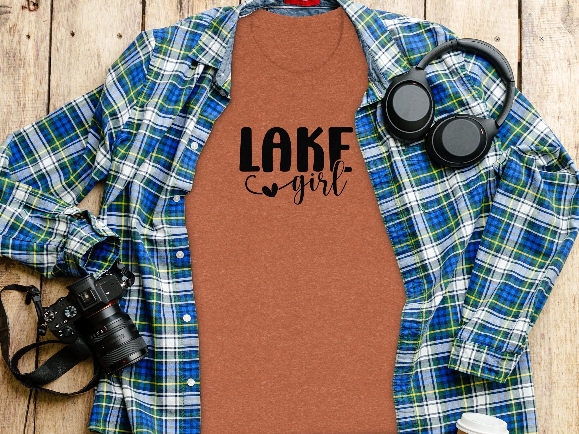 Lake Heart Girl Graphic Summer Vacation Outfit T-Shirt