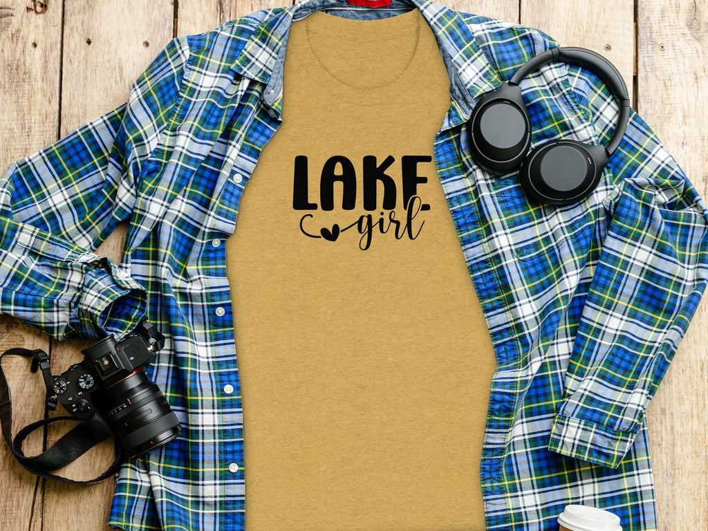 Lake Heart Girl Graphic Summer Vacation Outfit T-Shirt